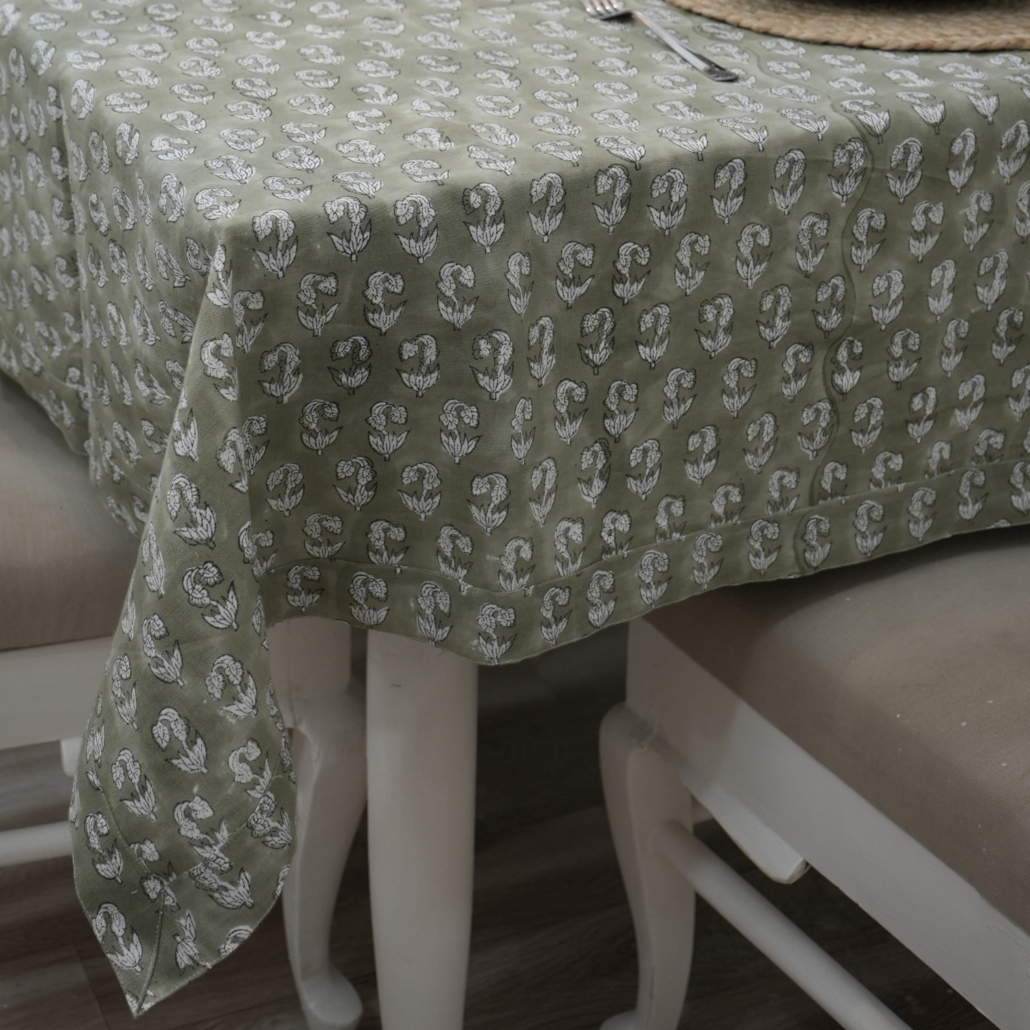 Thick Cottonwhite Table Cloth-Superstar