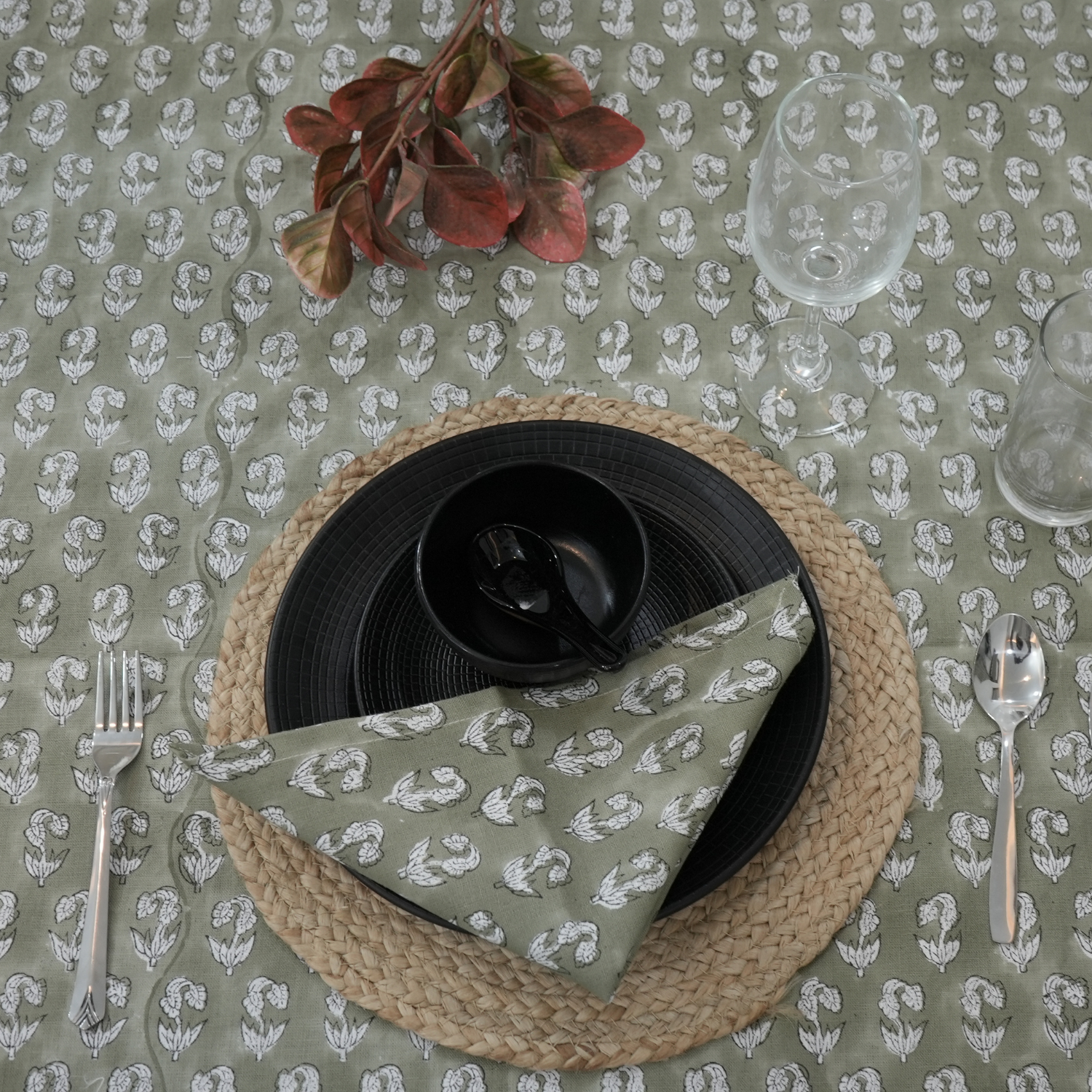 Thick Cottonwhite Table Cloth-Superstar