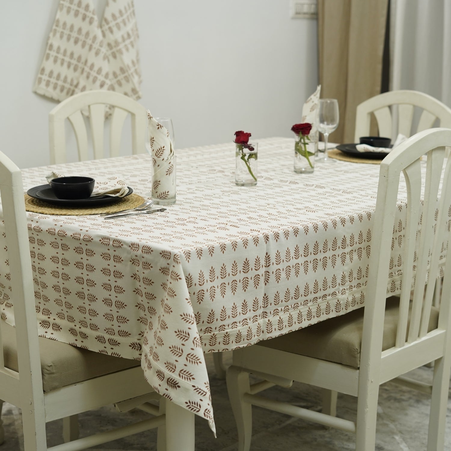 Eco-Friendly Thick Cotton Dining Cover Featuring Darpan Floral Hand-Block Prints By Fabdivine