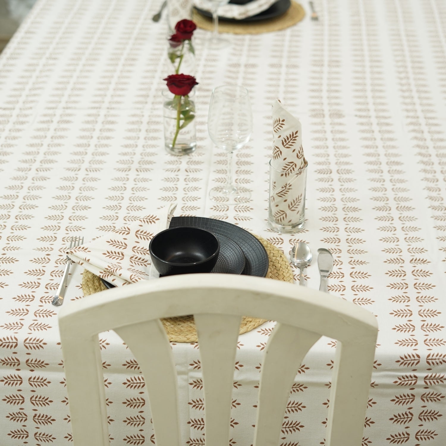 Eco-Friendly Thick Cotton Dining Cover Featuring Darpan Floral Hand-Block Prints By Fabdivine