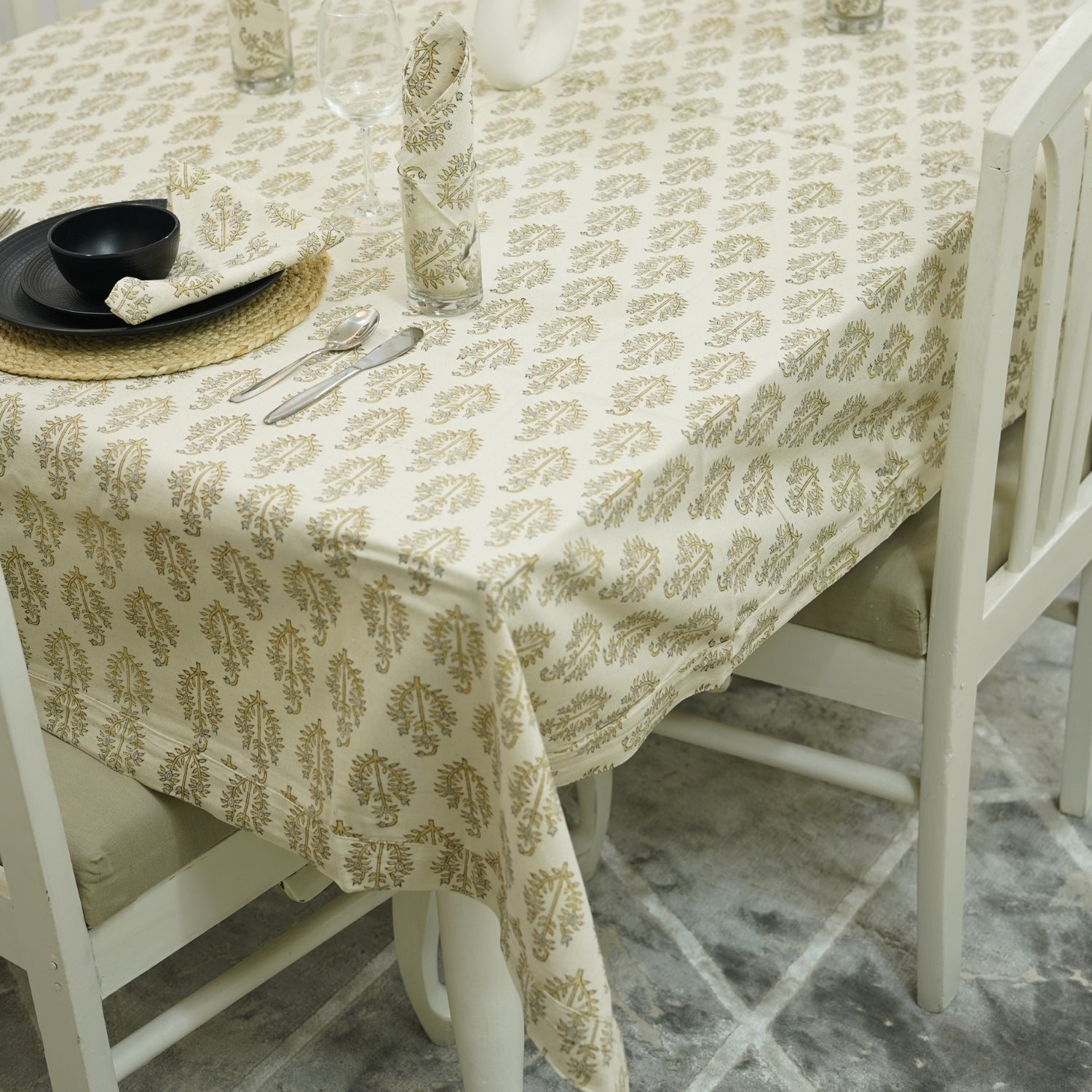 Handmade Thick Cotton Table Cover with Floral Block Prints – Neel Gagan By Fabdivine