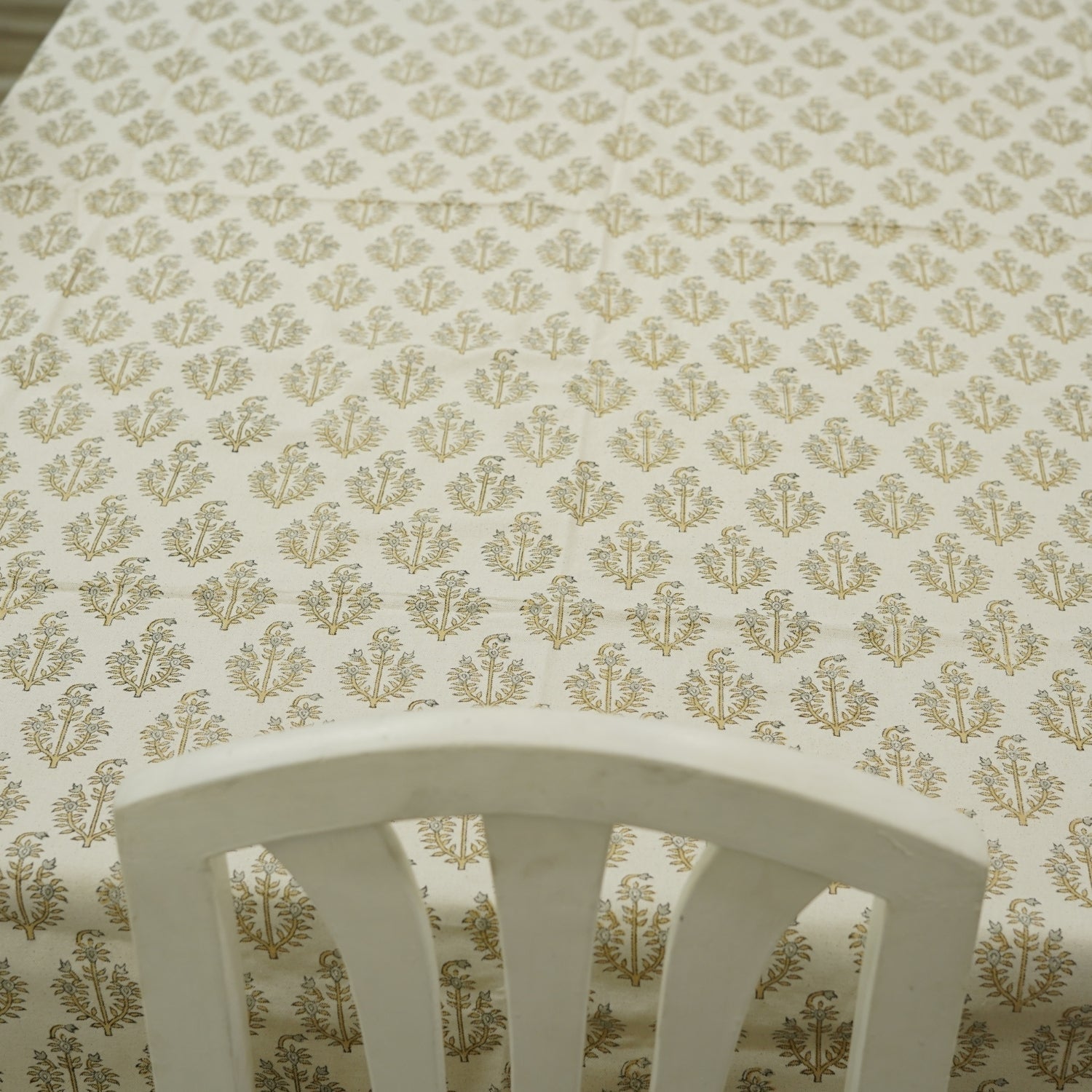 Handmade Thick Cotton Table Cover with Floral Block Prints – Neel Gagan By Fabdivine