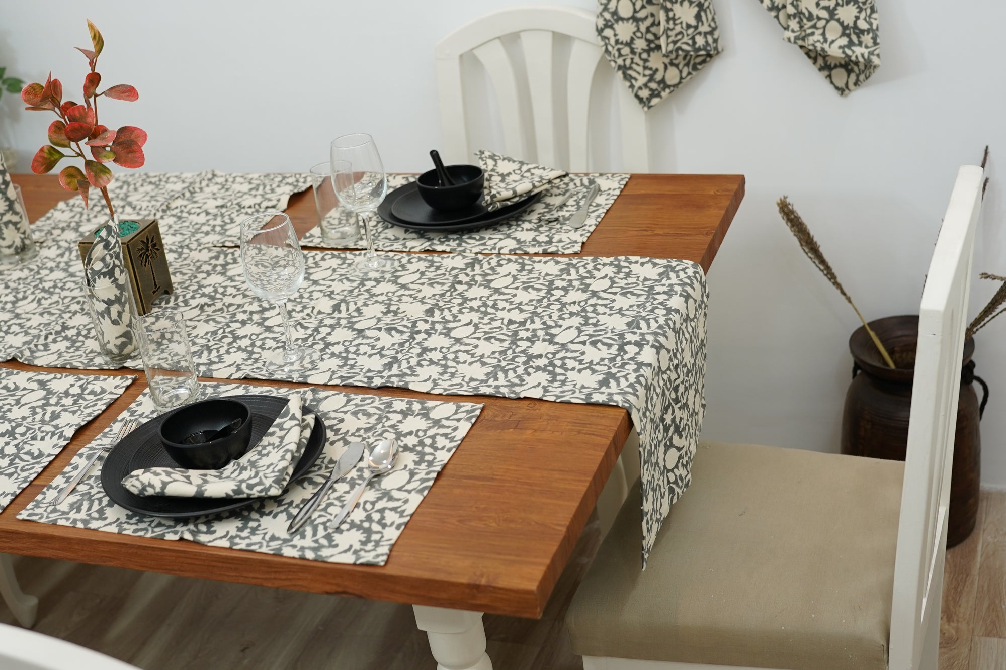 Duck Canvas Table Runner-Manikarnika