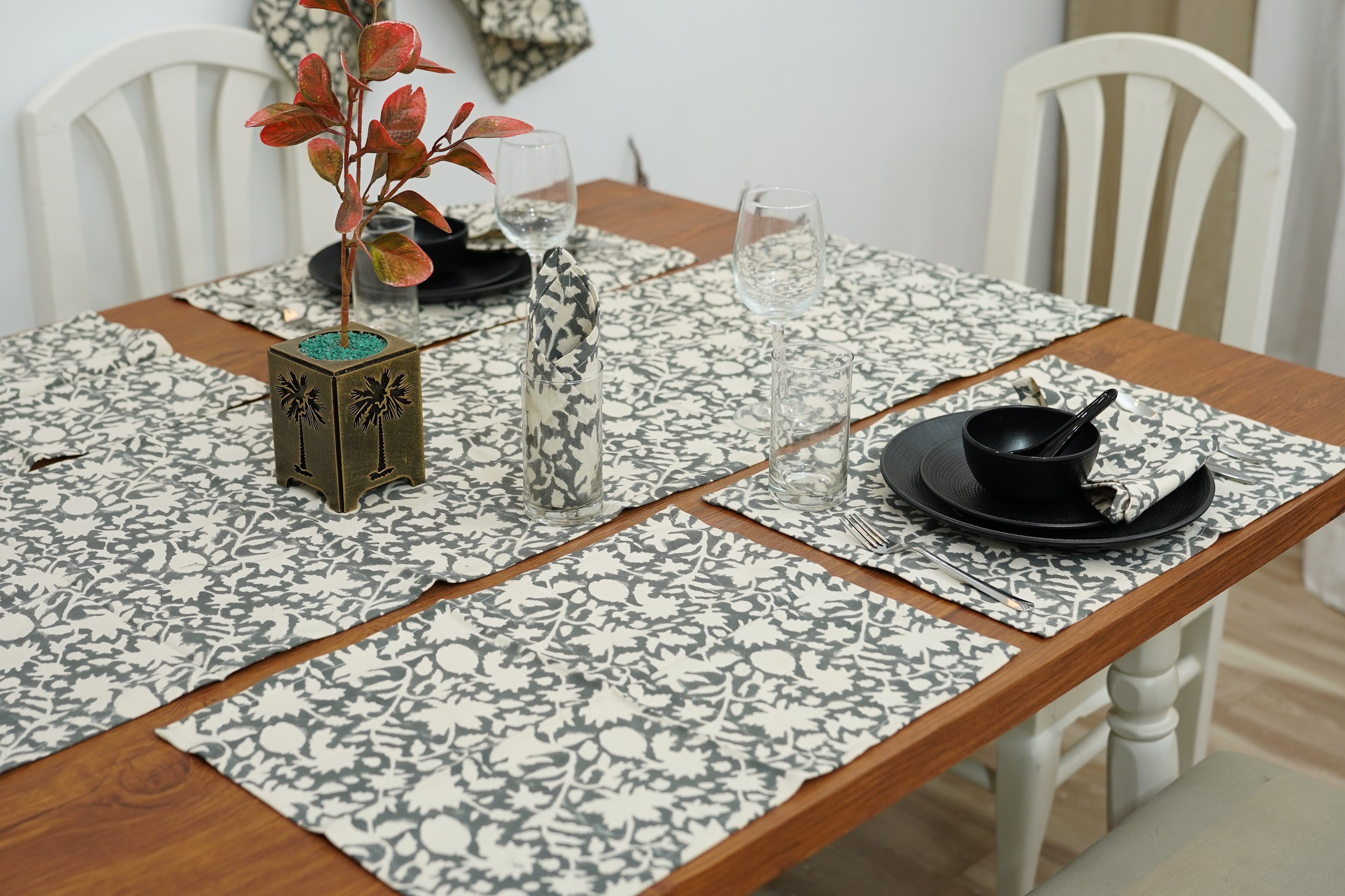 Duck Canvas Table Runner-Manikarnika