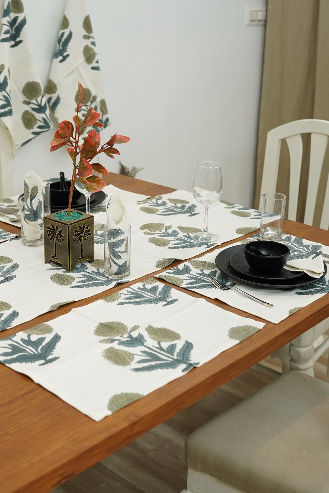 Thick Cotton White Table Runner-Badshah