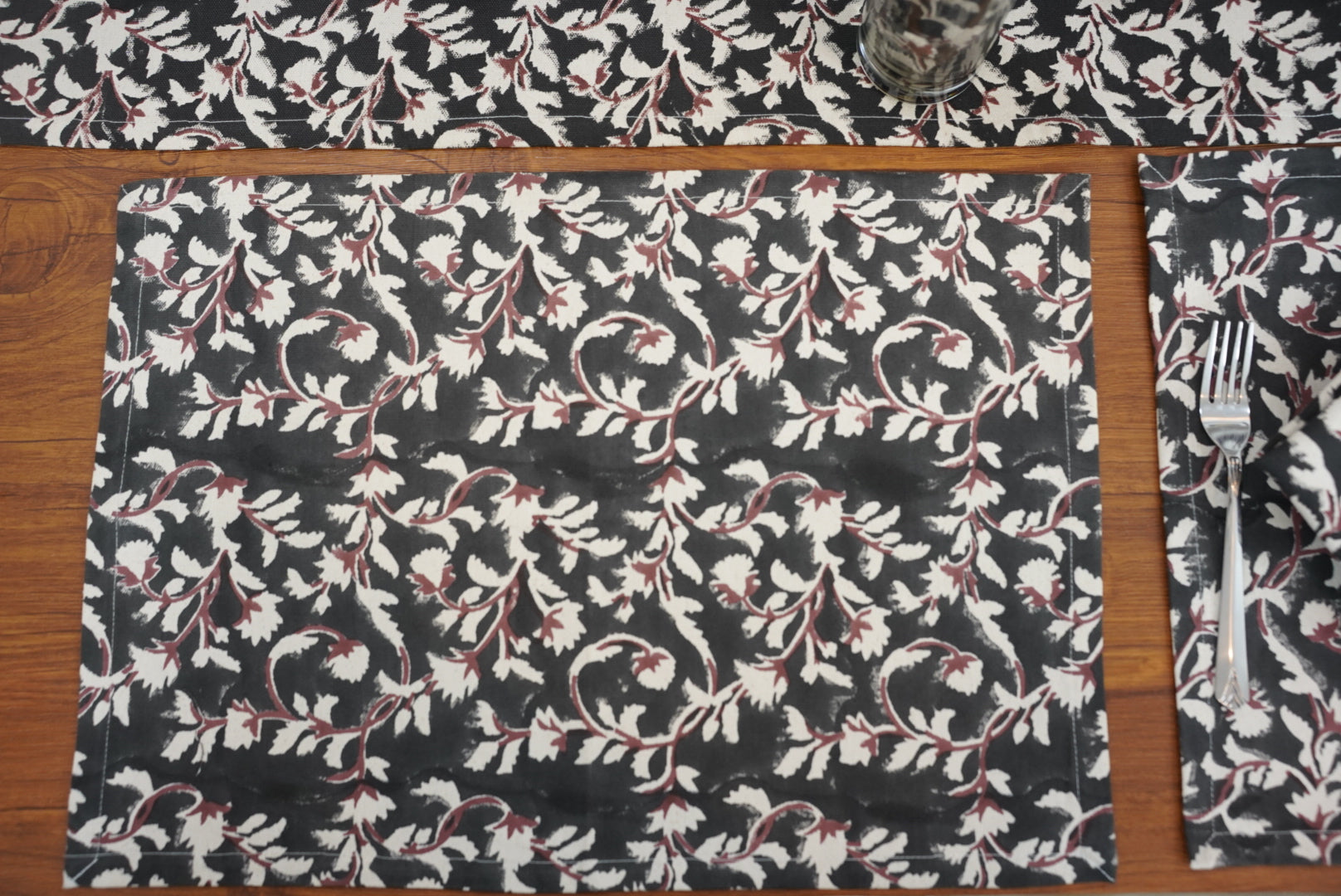 Duck Canvas Table Runner-Pushpa Varsha