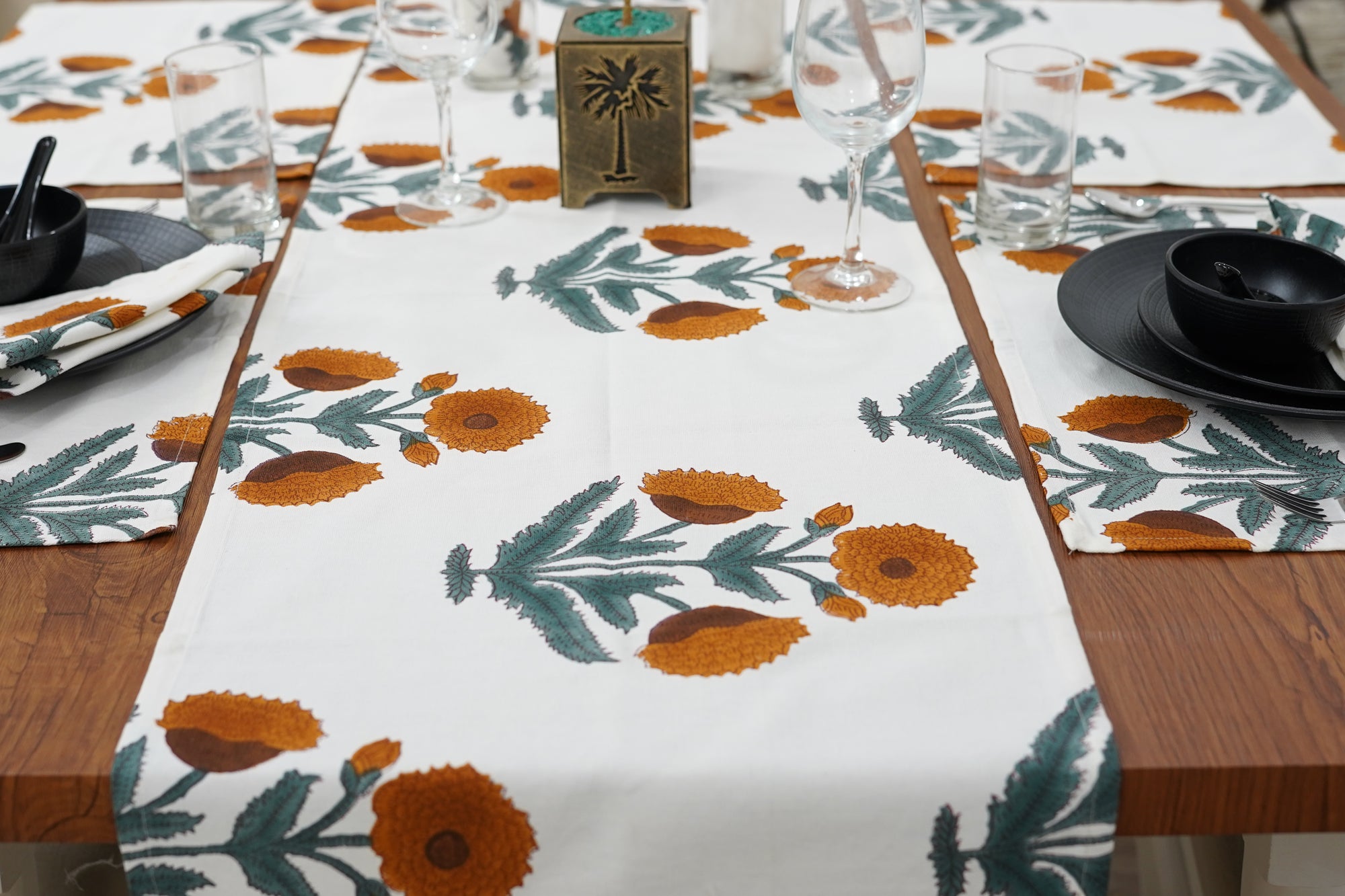 Thick Cotton White Table Runner-Badshah