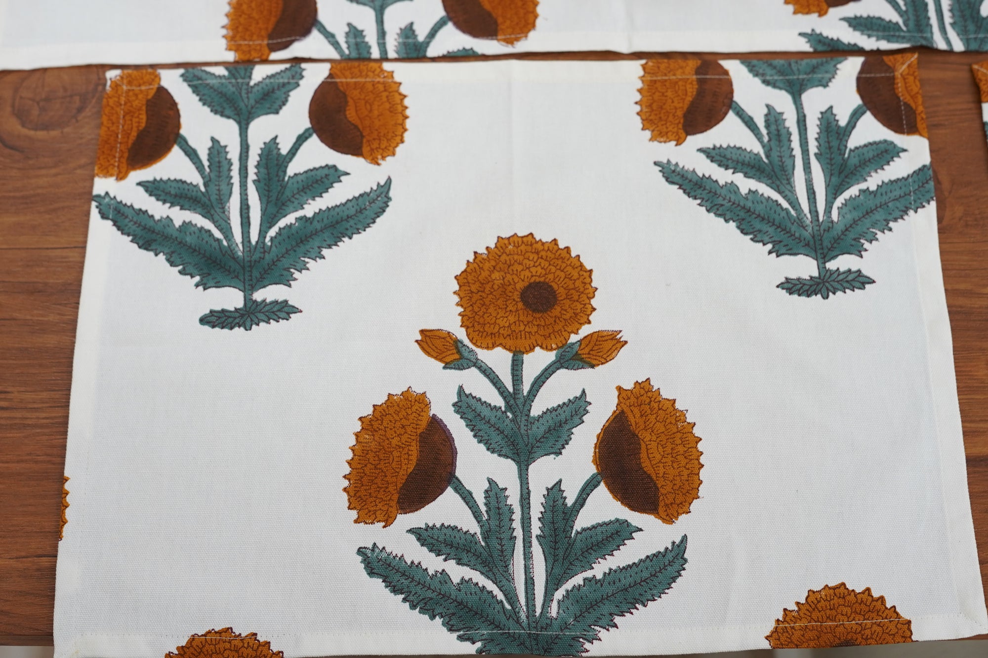 Thick Cotton White Table Runner-Badshah