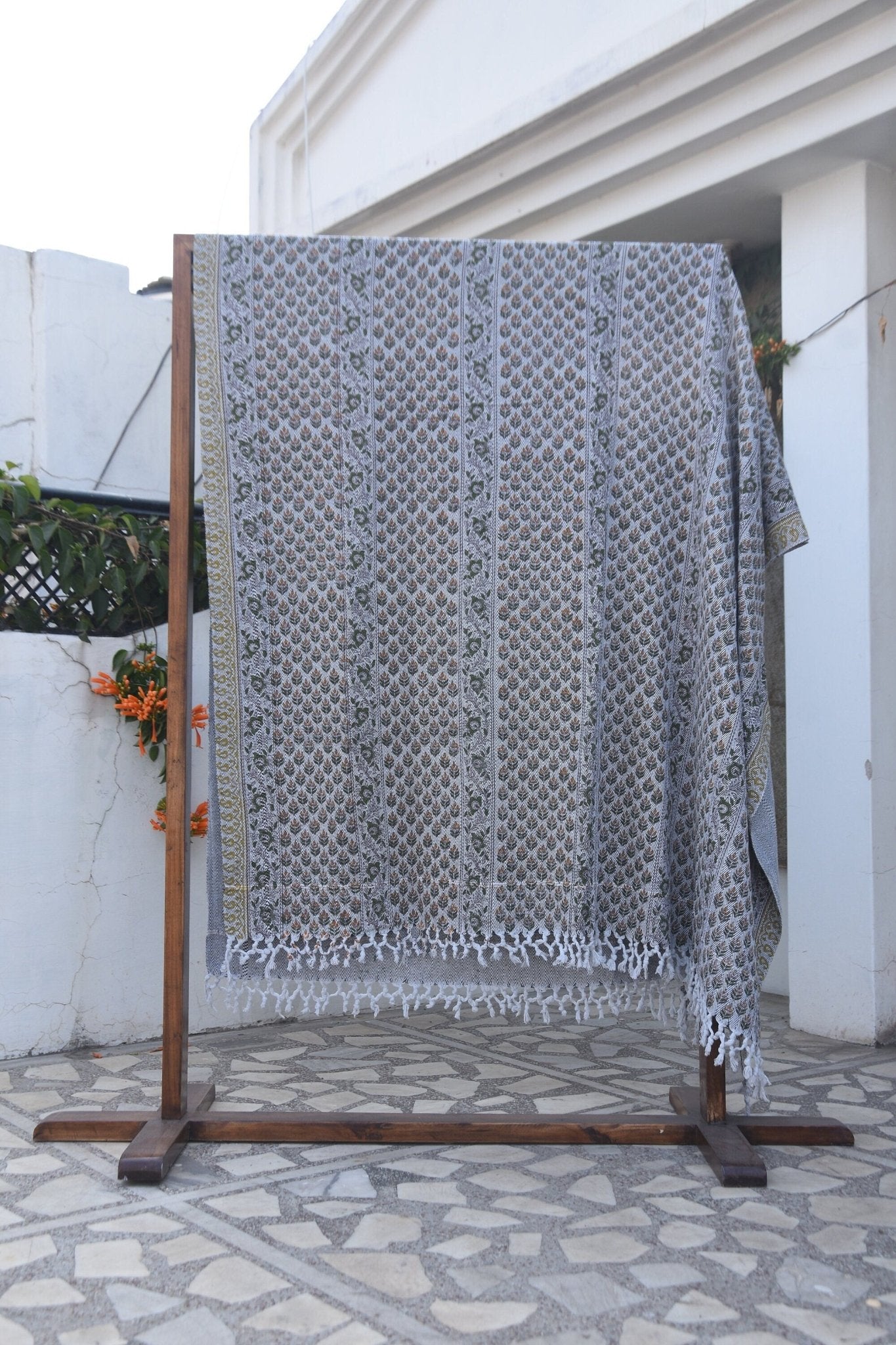 BLOCK PRINT HANDWOVEN THROW - ALIA - Fabdivine