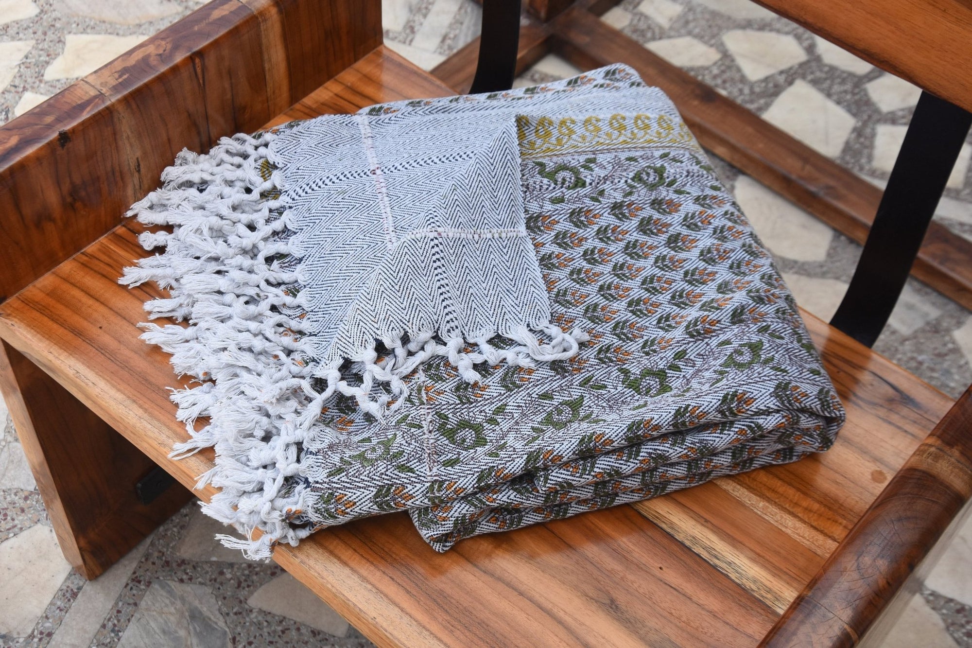 BLOCK PRINT HANDWOVEN THROW - ALIA - Fabdivine