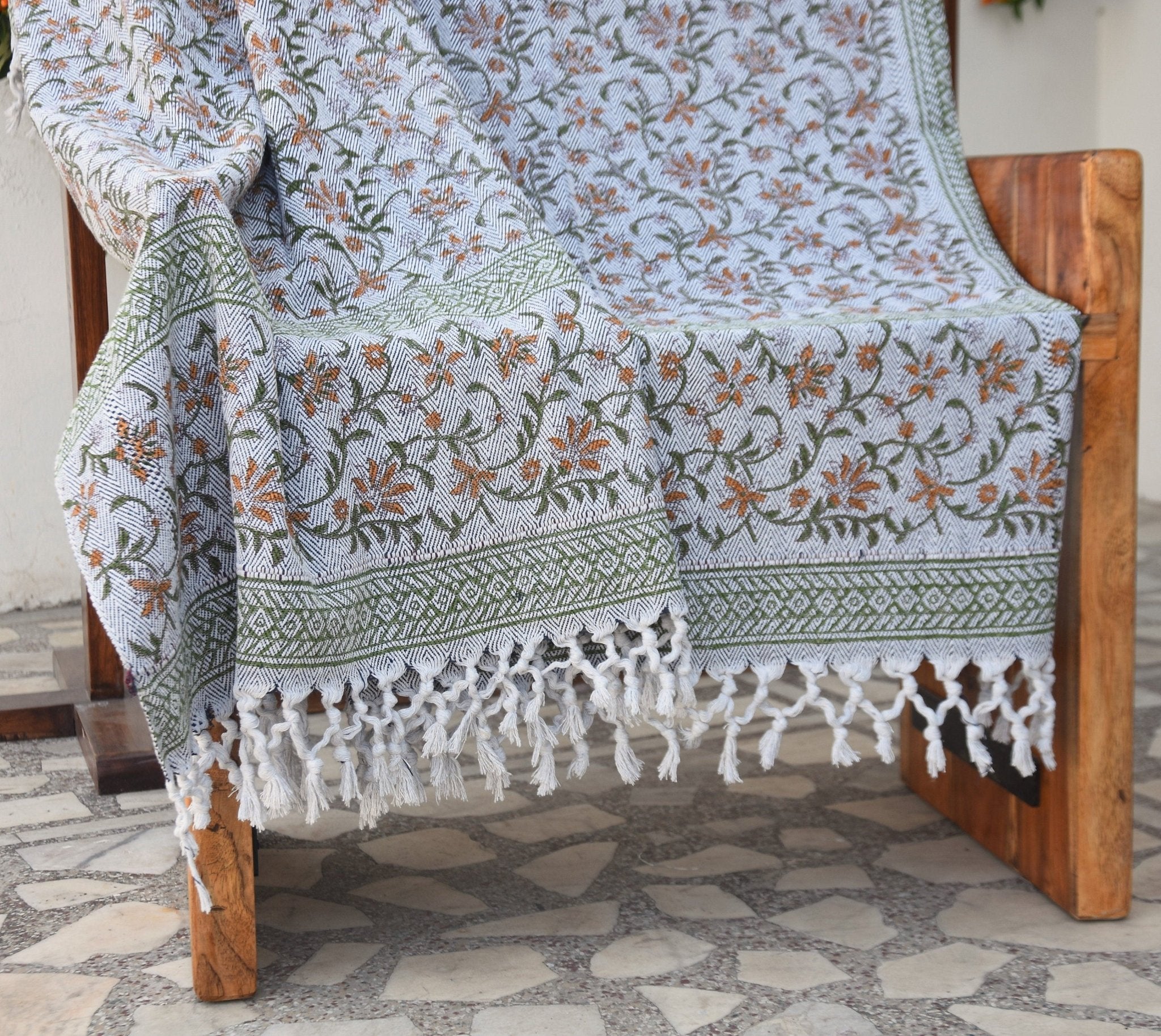 BLOCK PRINT HANDWOVEN THROW - ARADHANA - Fabdivine