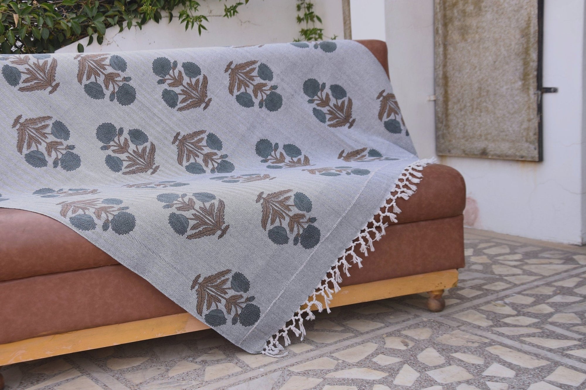 BLOCK PRINT HANDWOVEN THROW - BADSHAH - Fabdivine