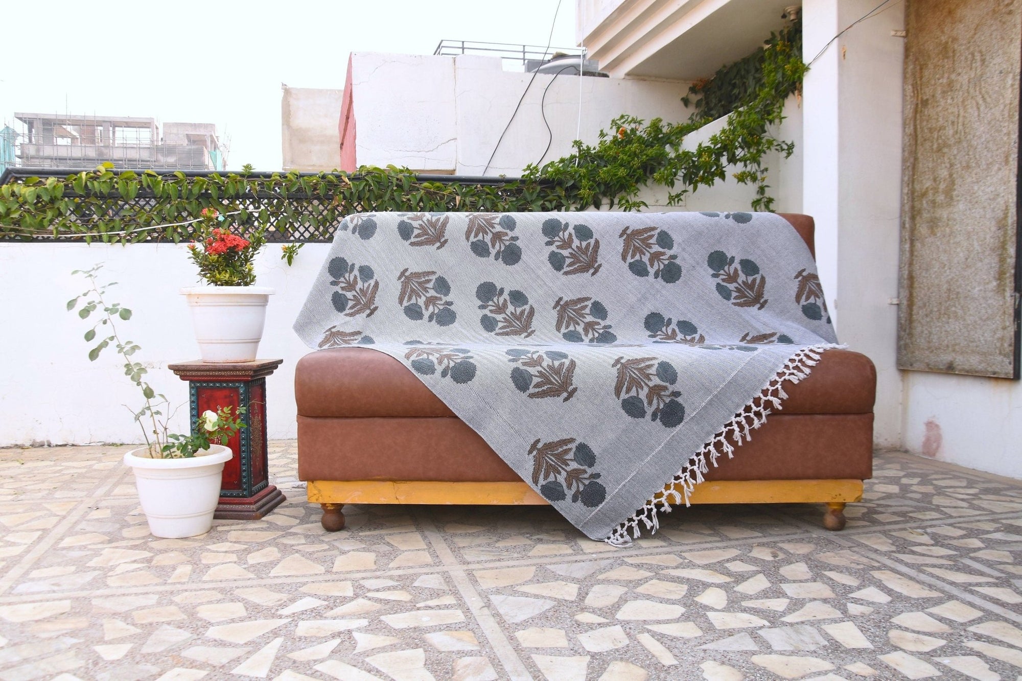 BLOCK PRINT HANDWOVEN THROW - BADSHAH - Fabdivine