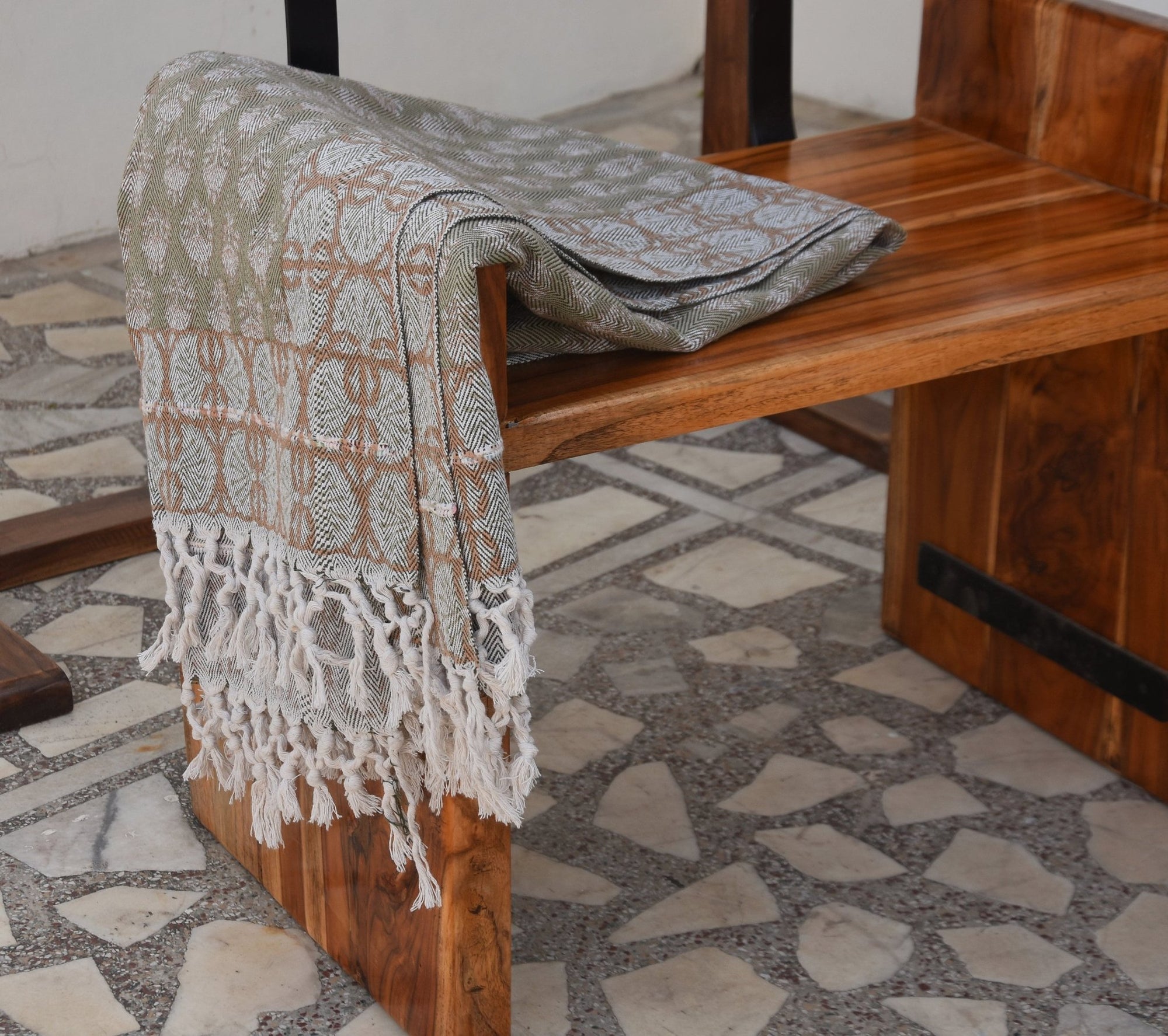 BLOCK PRINT HANDWOVEN THROW - CHHATRI - Fabdivine