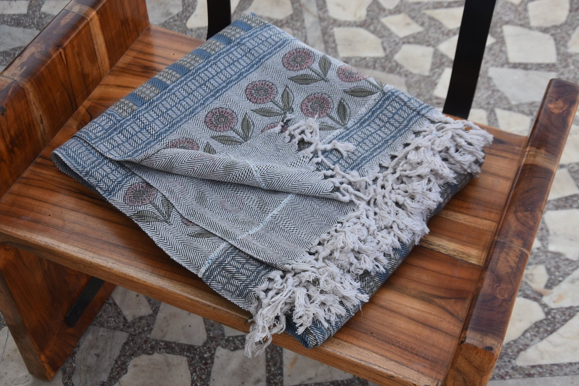 BLOCK PRINT HANDWOVEN THROW - CHOCO CHIPS - Fabdivine