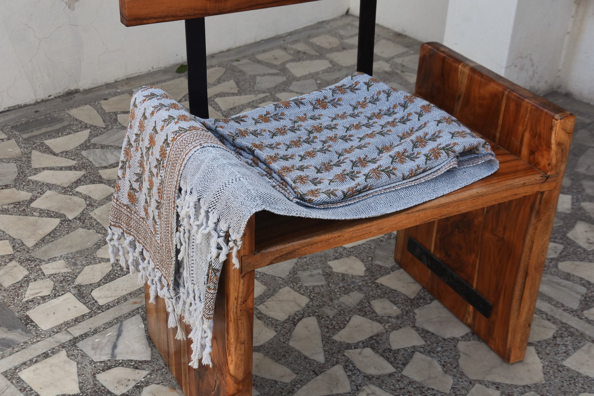 BLOCK PRINT HANDWOVEN THROW - DEEPIKA - FABDIVINE LLCBLOCK PRINT HANDWOVEN THROW - DEEPIKAHandwoven ThrowFABDIVINE LLC