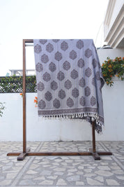 BLOCK PRINT HANDWOVEN THROW - GULDASTA - FABDIVINE LLCBLOCK PRINT HANDWOVEN THROW - GULDASTAHandwoven ThrowFABDIVINE LLC