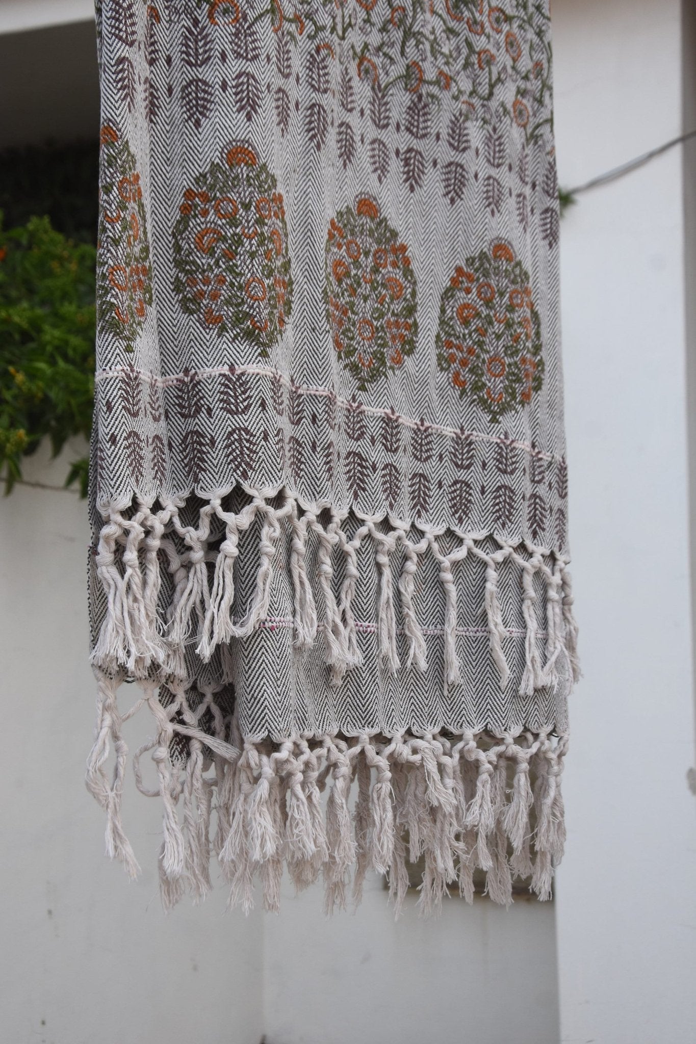 BLOCK PRINT HANDWOVEN THROW - HIMACHAL - Fabdivine