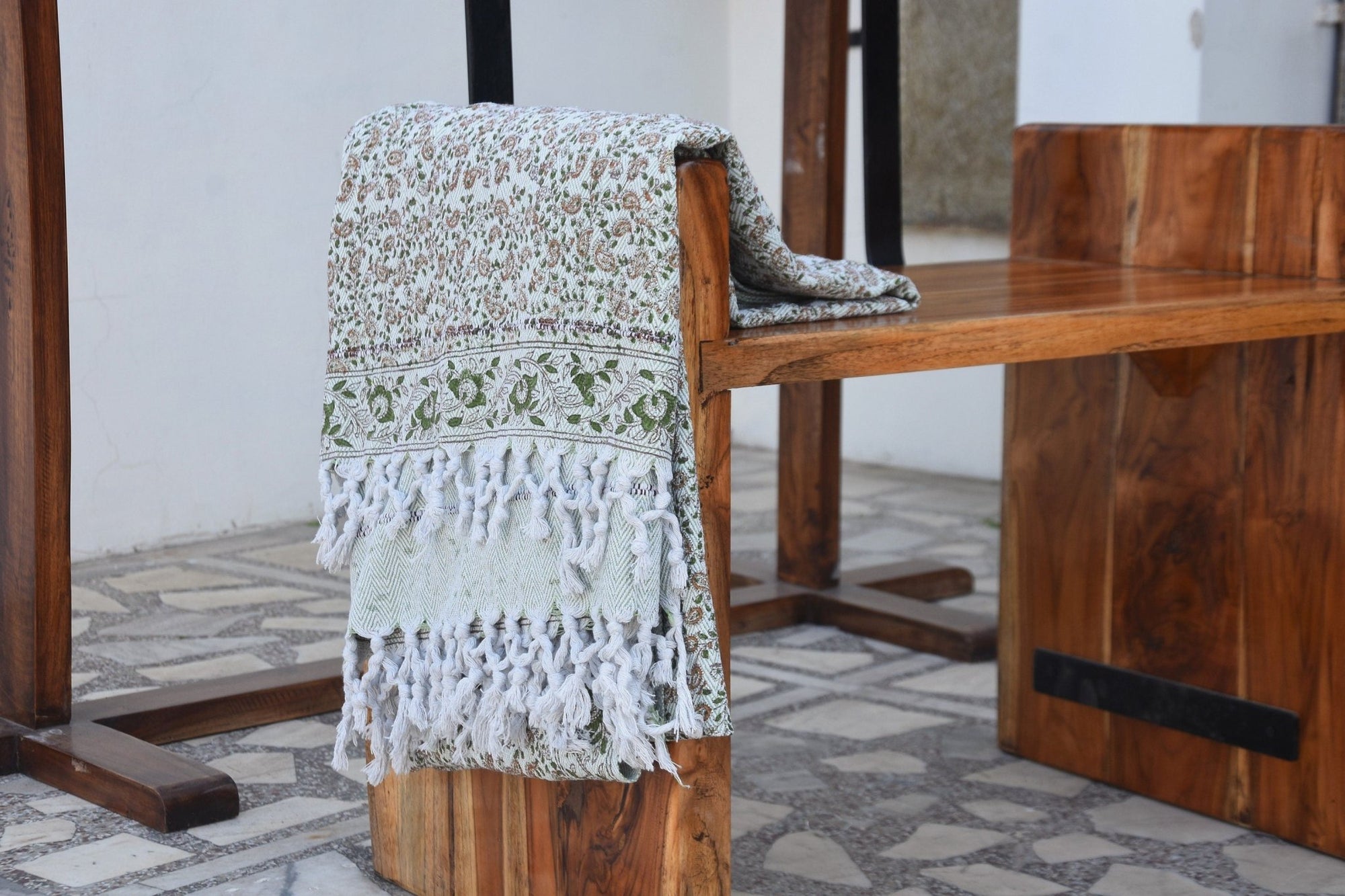 BLOCK PRINT HANDWOVEN THROW - KERI-JAAL - Fabdivine