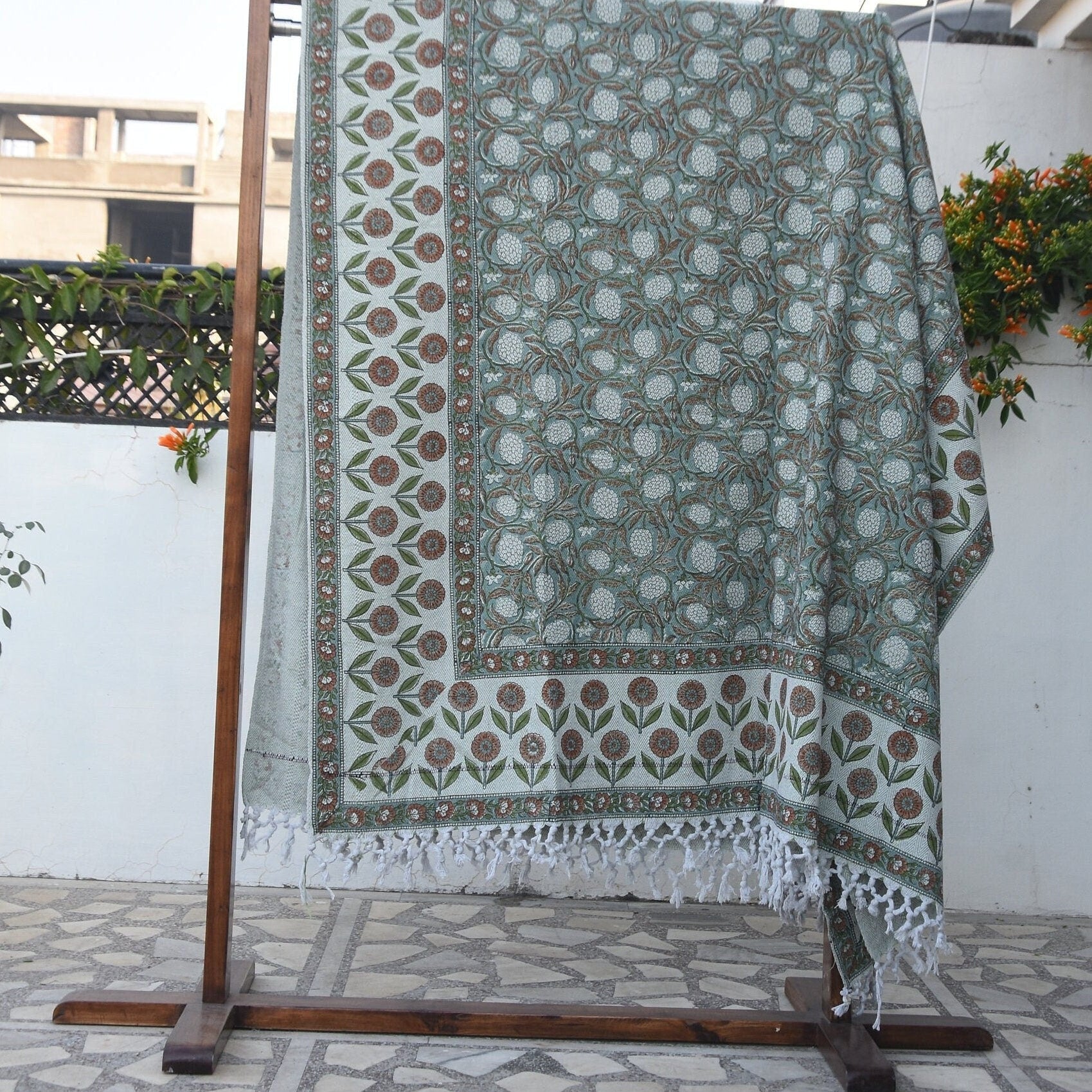 BLOCK PRINT HANDWOVEN THROW - MERAKI - FABDIVINE LLCBLOCK PRINT HANDWOVEN THROW - MERAKIHandwoven ThrowFABDIVINE LLC