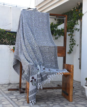 BLACK BLOCK PRINT HANDWOVEN THROW - MERAKI - Fabdivine