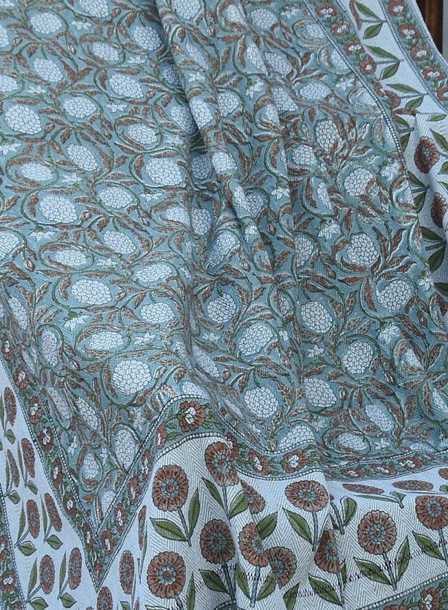 BLOCK PRINT HANDWOVEN THROW - MERAKI - FABDIVINE LLCBLOCK PRINT HANDWOVEN THROW - MERAKIHandwoven ThrowFABDIVINE LLC