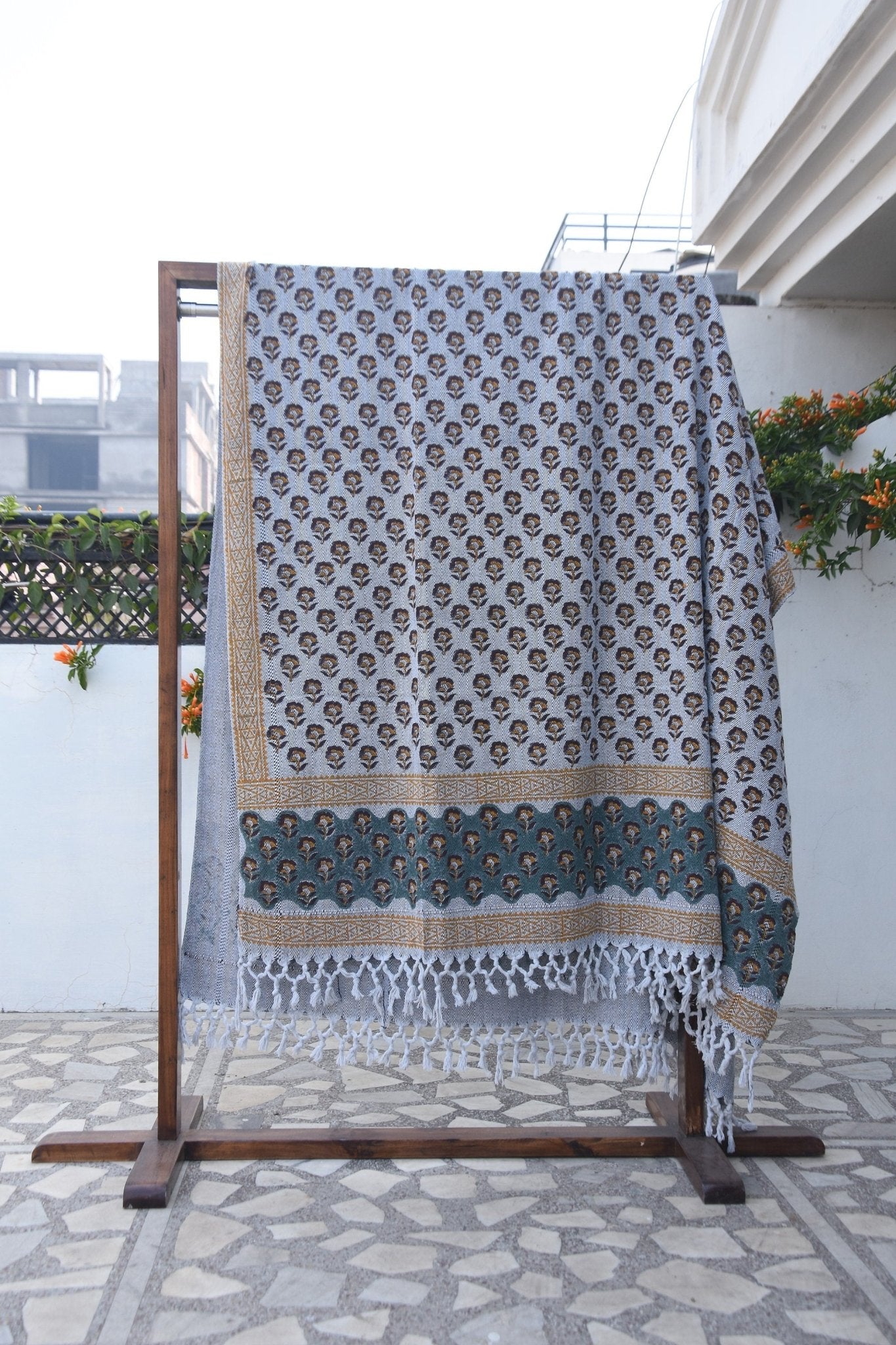 BLOCK PRINT HANDWOVEN THROW - ROHINI - Fabdivine