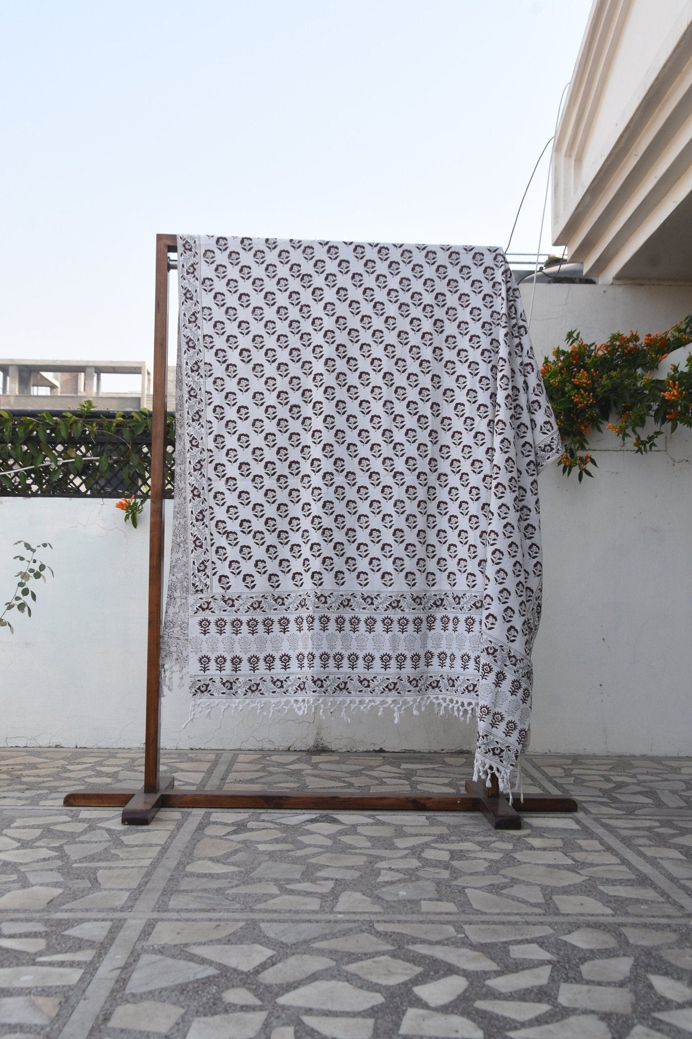 BLOCK PRINT HANDWOVEN THROW - ROHINI - Fabdivine