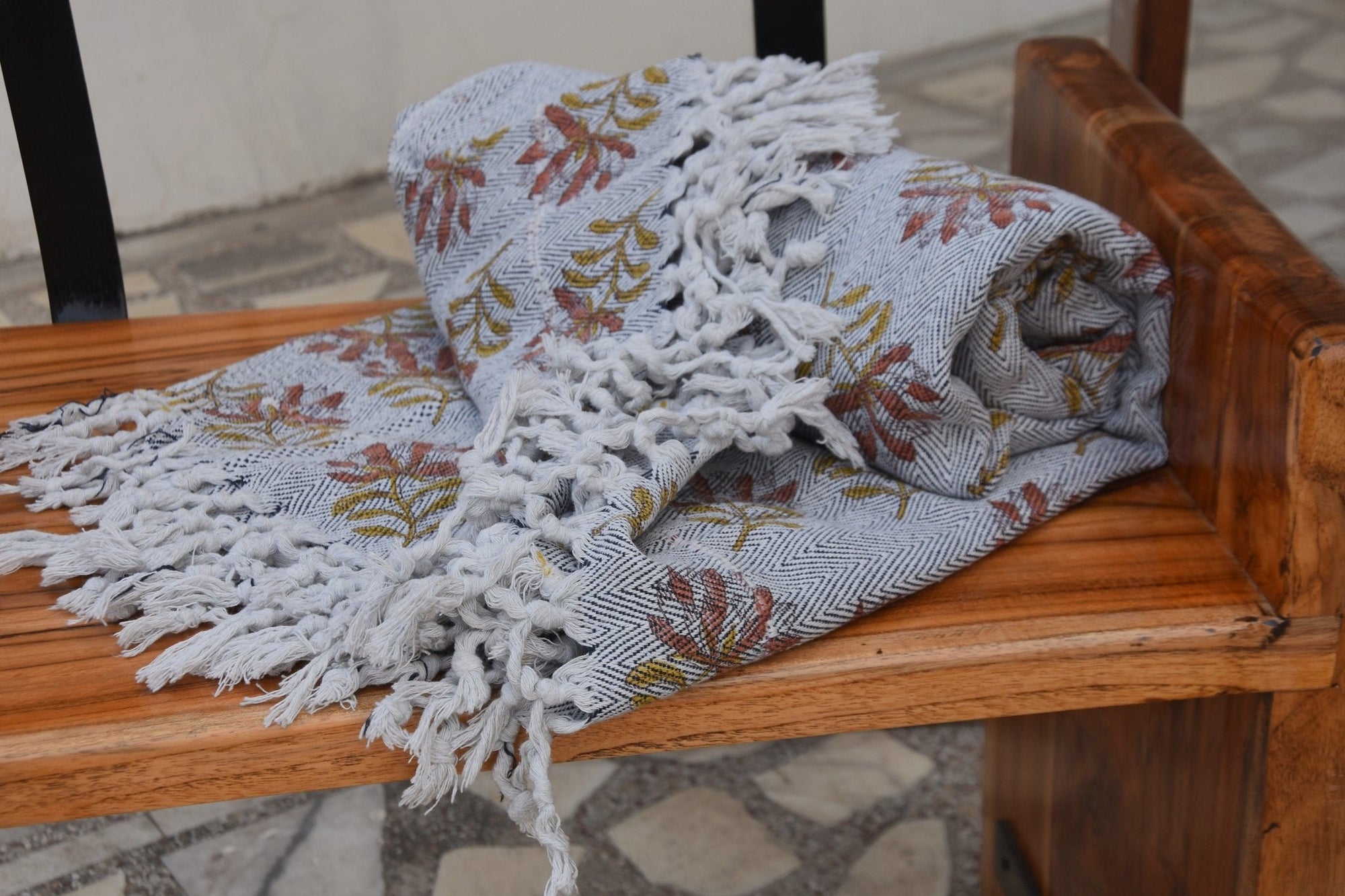 BLOCK PRINT HANDWOVEN THROW - SUMMER FLOWER - Fabdivine