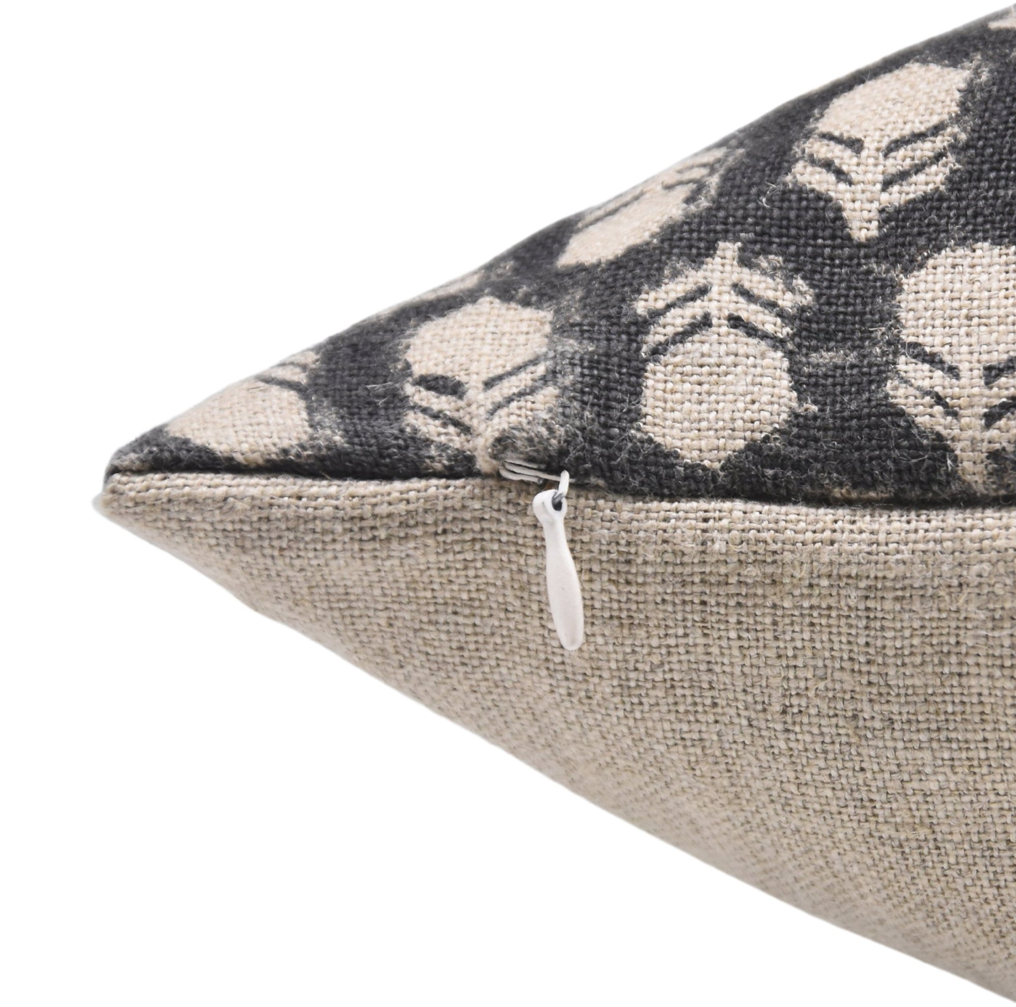 Square/Lumber block print pillow cover- Thick Linen - TULSI BUTI - Fabdivine