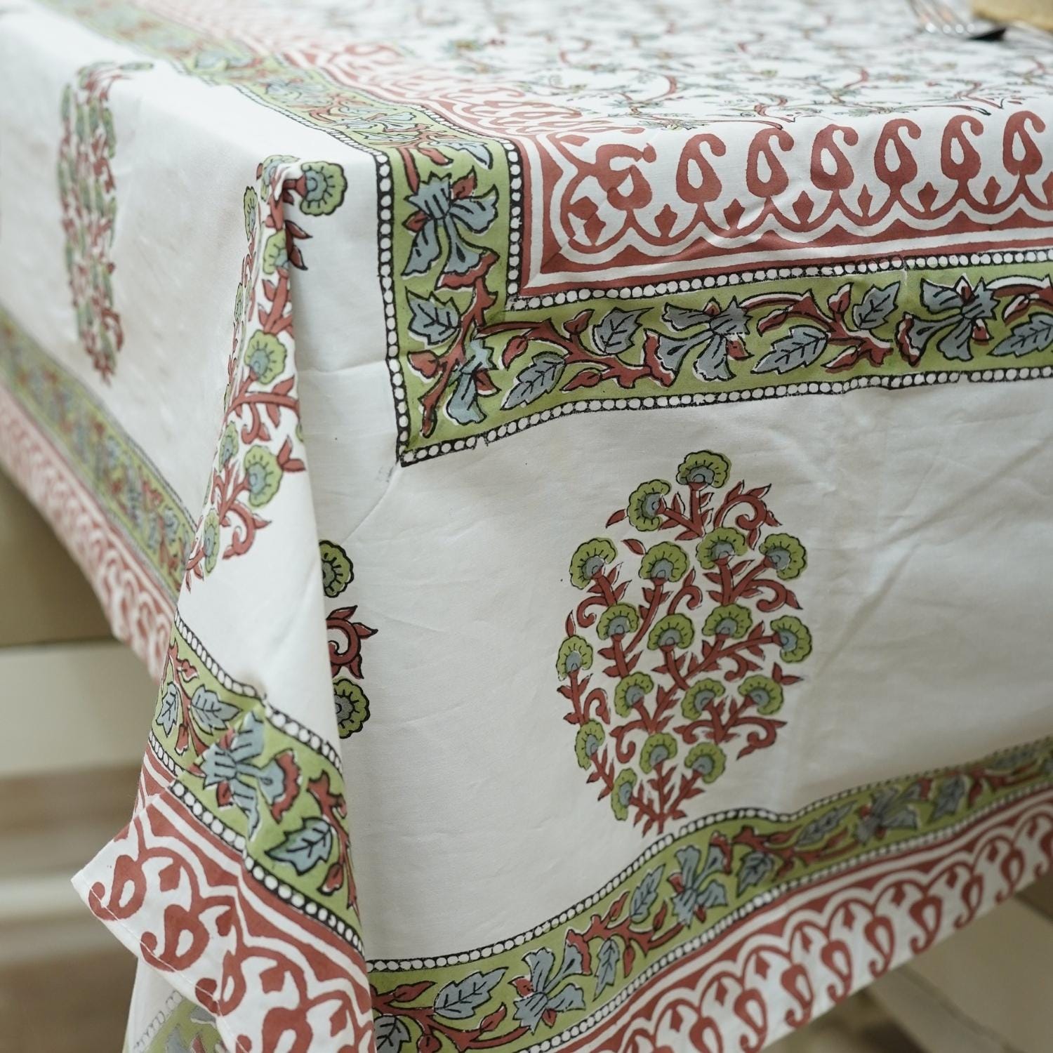 DESIGNER FLORAL PRINTED COTTON TABLE/DINING COVER WITH NAPKINS - VARANASI