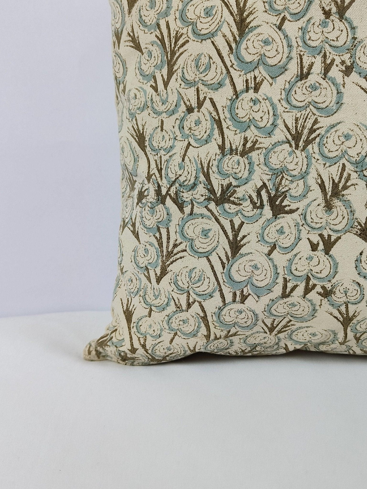 Block print Pillow cover for sofa, couch or bed- thick cotton- HEART VINE - Fabdivine