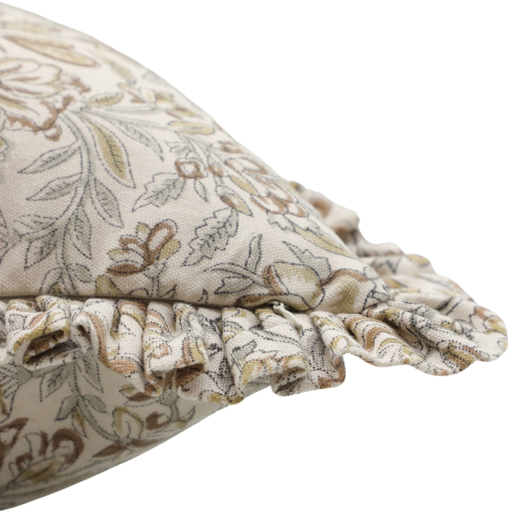 QUDRAT - Ruffle Pillow Cover - Fabdivine